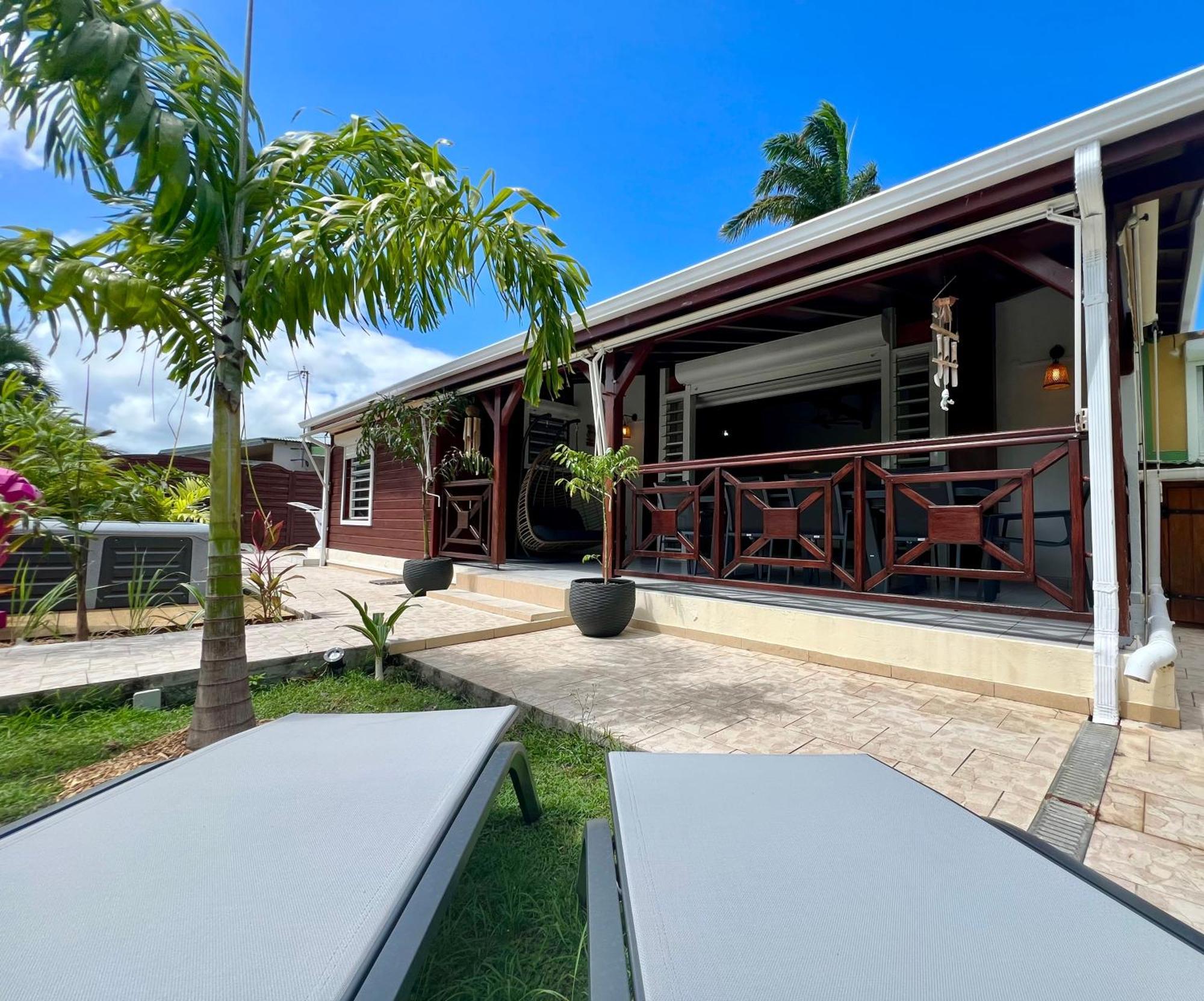 Villa Simeon Saint Francois Avec Piscine Privee Et Jacuzzi Proche Plage المظهر الخارجي الصورة