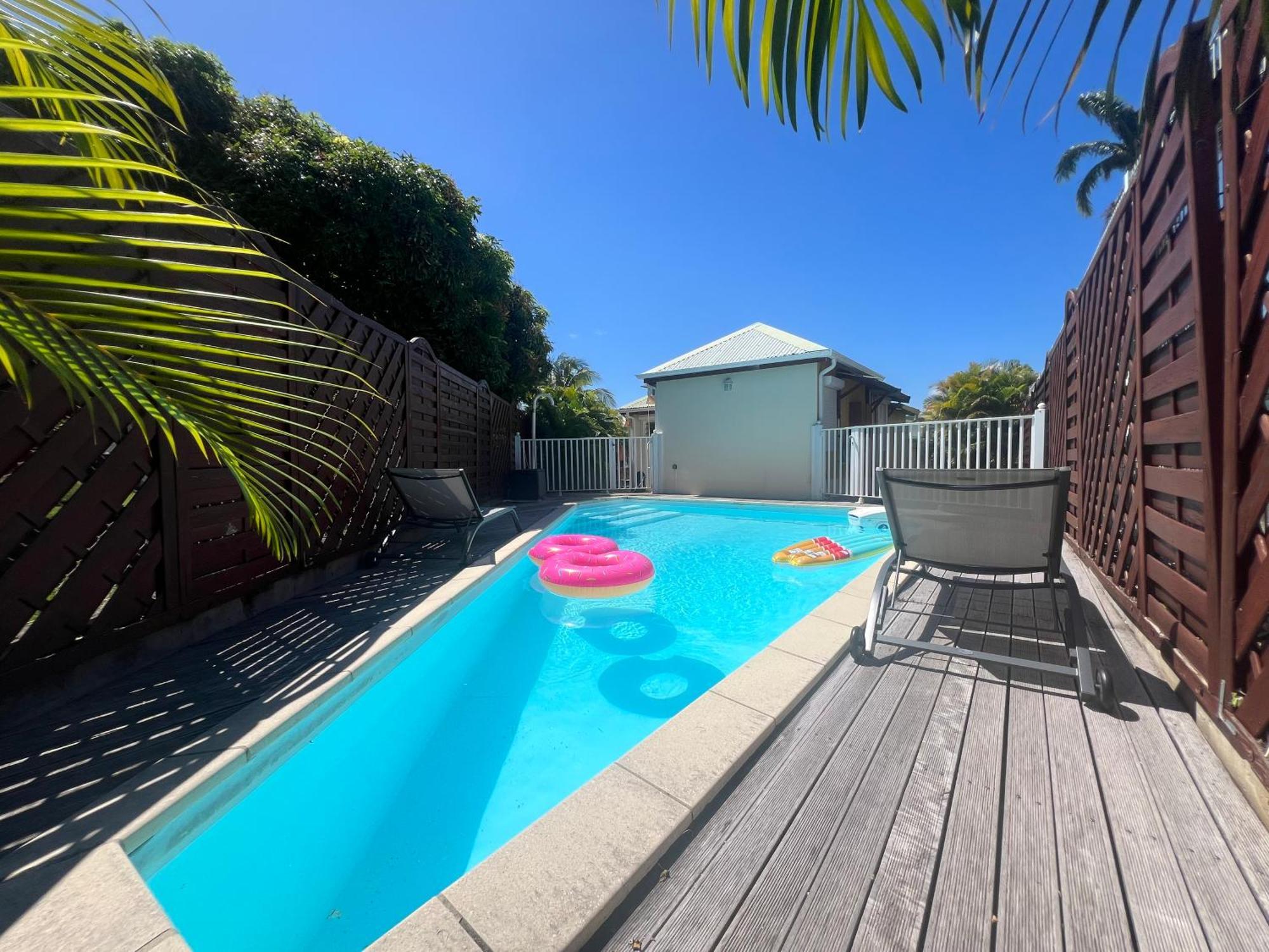 Villa Simeon Saint Francois Avec Piscine Privee Et Jacuzzi Proche Plage المظهر الخارجي الصورة